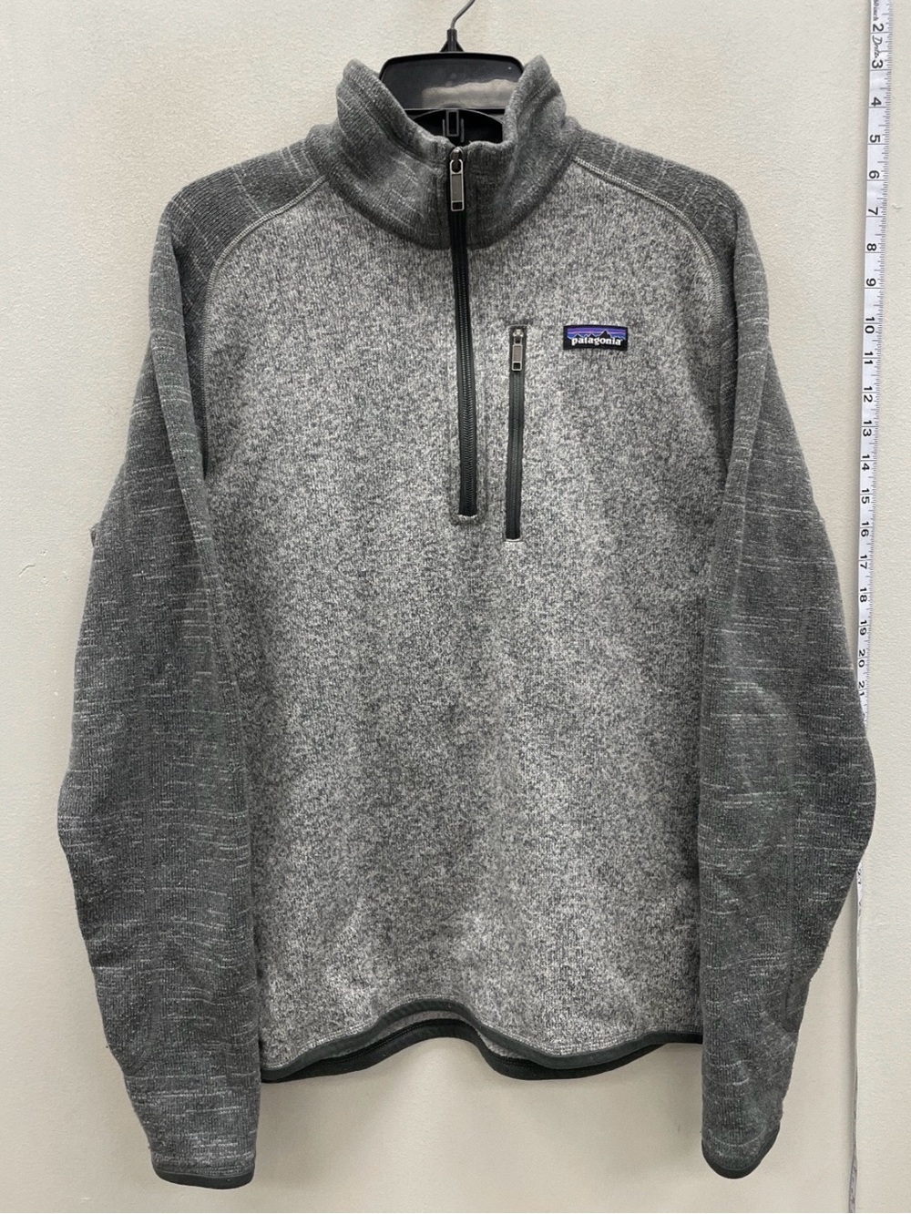 Patagonia Men's Gray Half-Zip Fleece Pullover